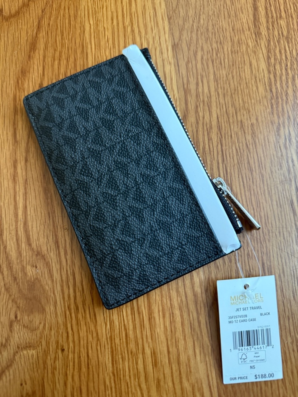 Michael Kors Black Textured Leather Zip Card Holder - Picture 2 of 4